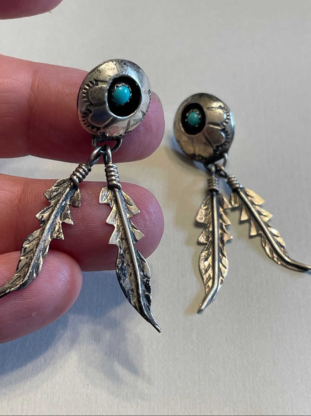 Vintage Navajo Sterling Silver Shadow Box Turquoise Feathers Dangle Earrings - Picture 5 of 5